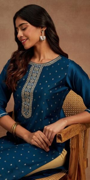 Blue Embellished Chanderi Silk Straight Kurta