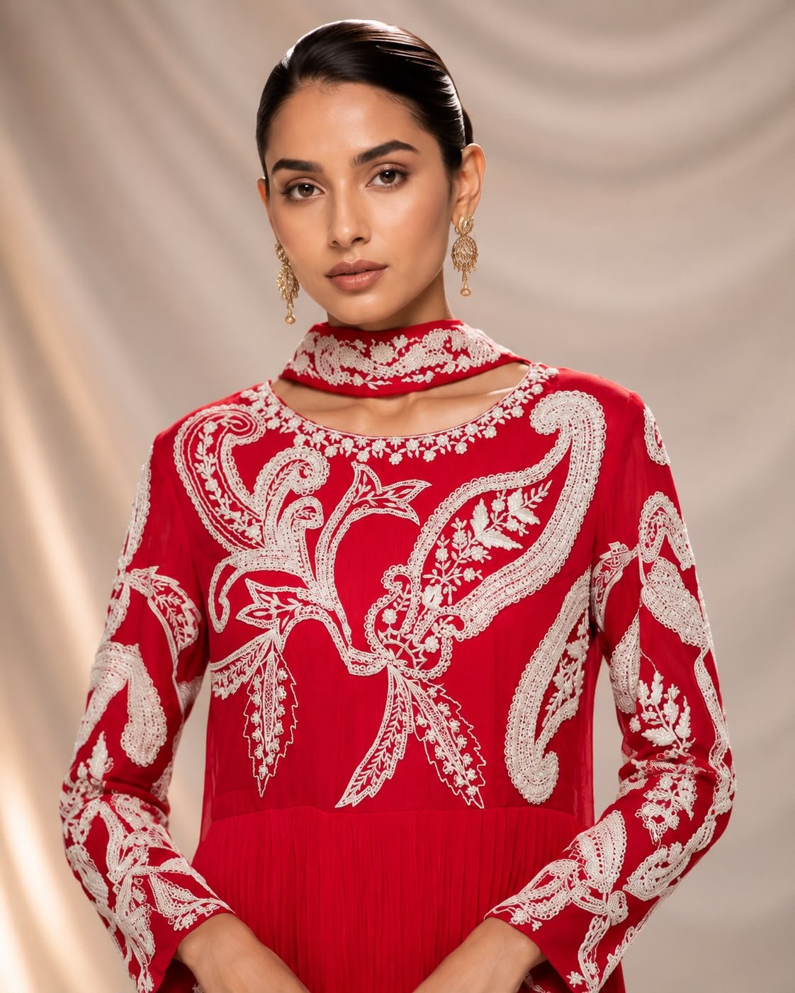 ROUGE ELEGANCE CLOSEUP